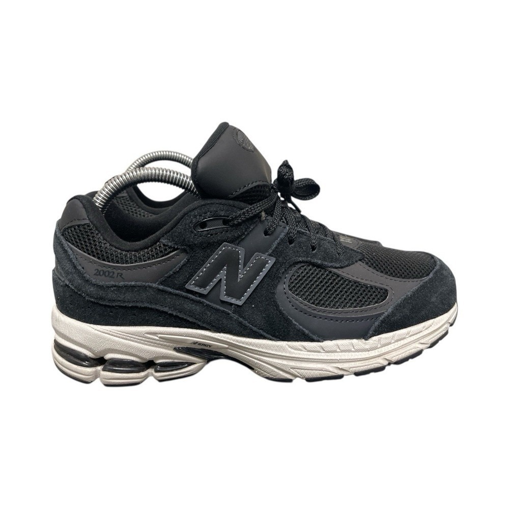 New Balance 2002R‎ Sneakers Boys 7 Black Gray GC2002BK Suede Mesh Low Top